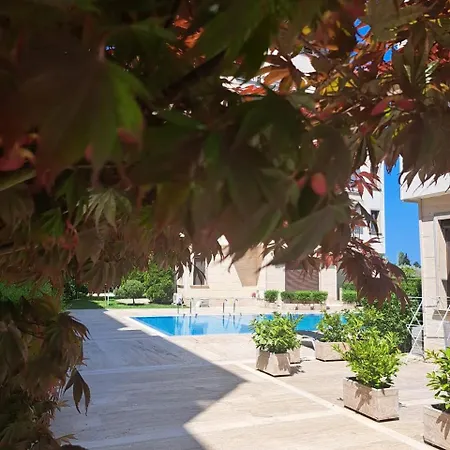 комплекс амара а4 公寓 *